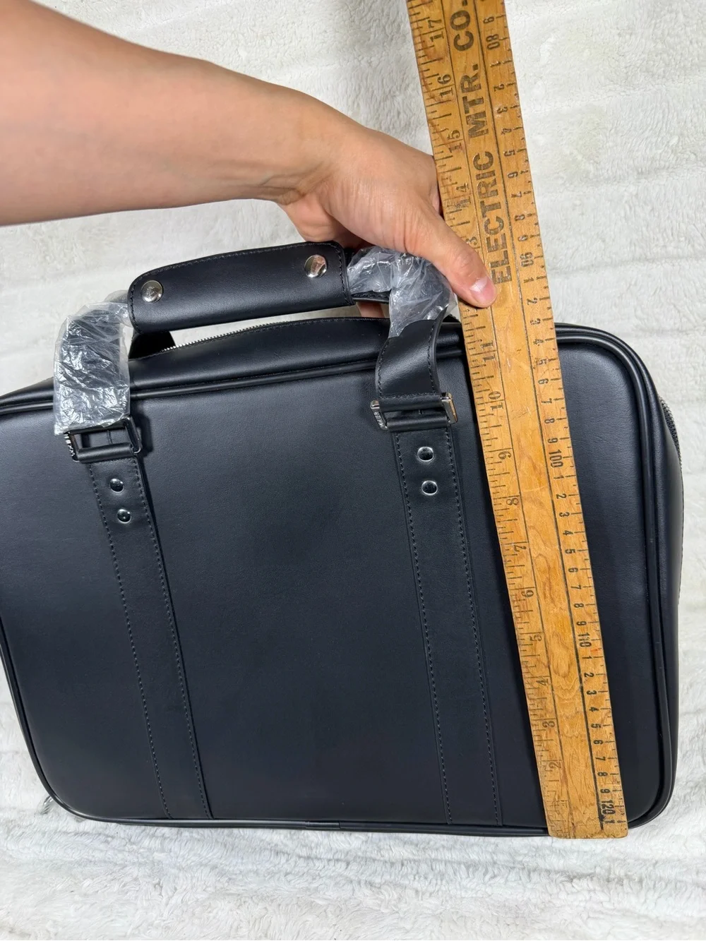 Vocier F25 Leather Briefcase - Black $445 Quiet Luxury